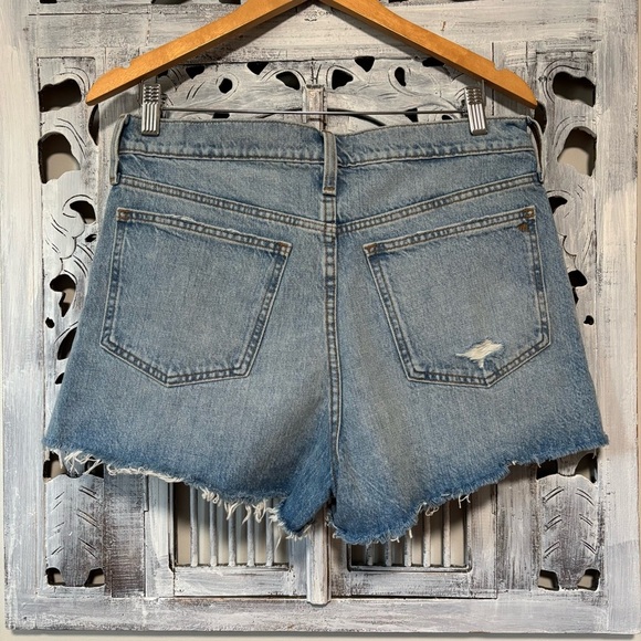 Madewell Relaxed Denim Side Slit Cutoff Medium Wash Distressed Jean  Shorts NWT - Picture 2 of 8